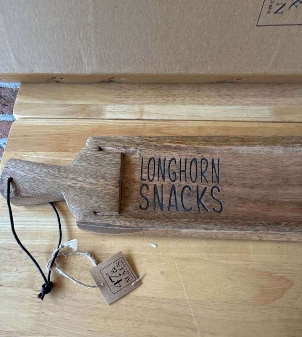 47th & Main Longhorn Snacks Decorative Wooden Serving Tray - Picture 2 of 5